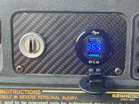 OZ-USA digital voltmeter display for battery monitoring on EZ-GO Medalist/TXT.