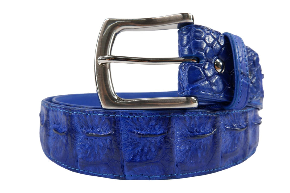 Pelgio belt exterior shows crocodile backbone skin texture for a luxe look.