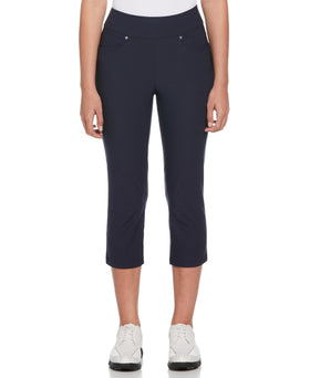 PGA TOUR women's 22-inch pull-on capri waistband for easy wear and full range of motion.