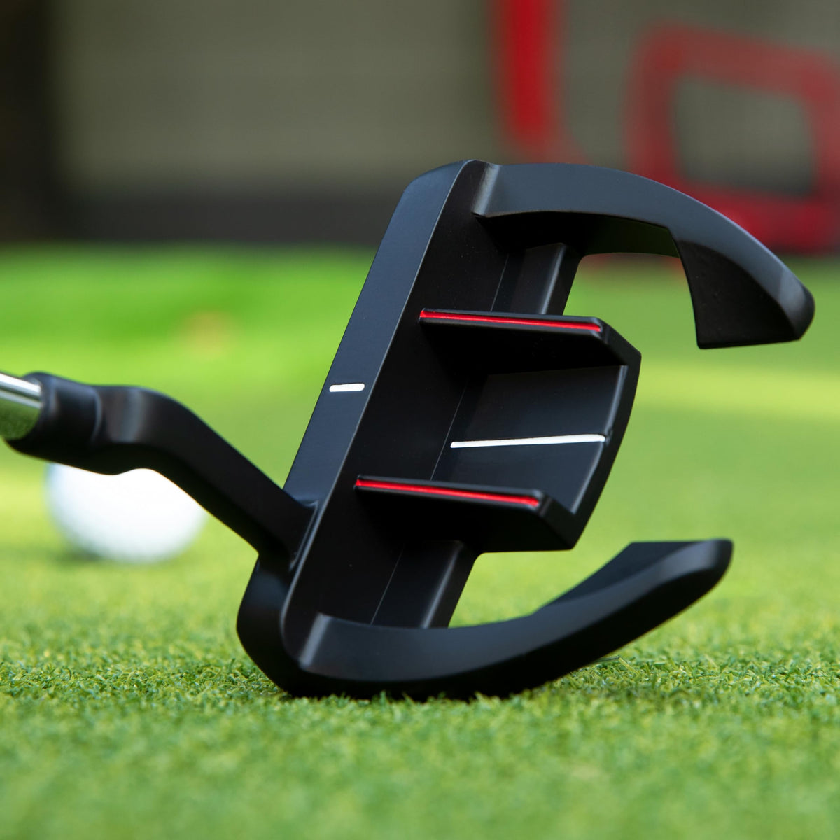 PGM Golf putter low center of gravity promotes a smooth, true roll