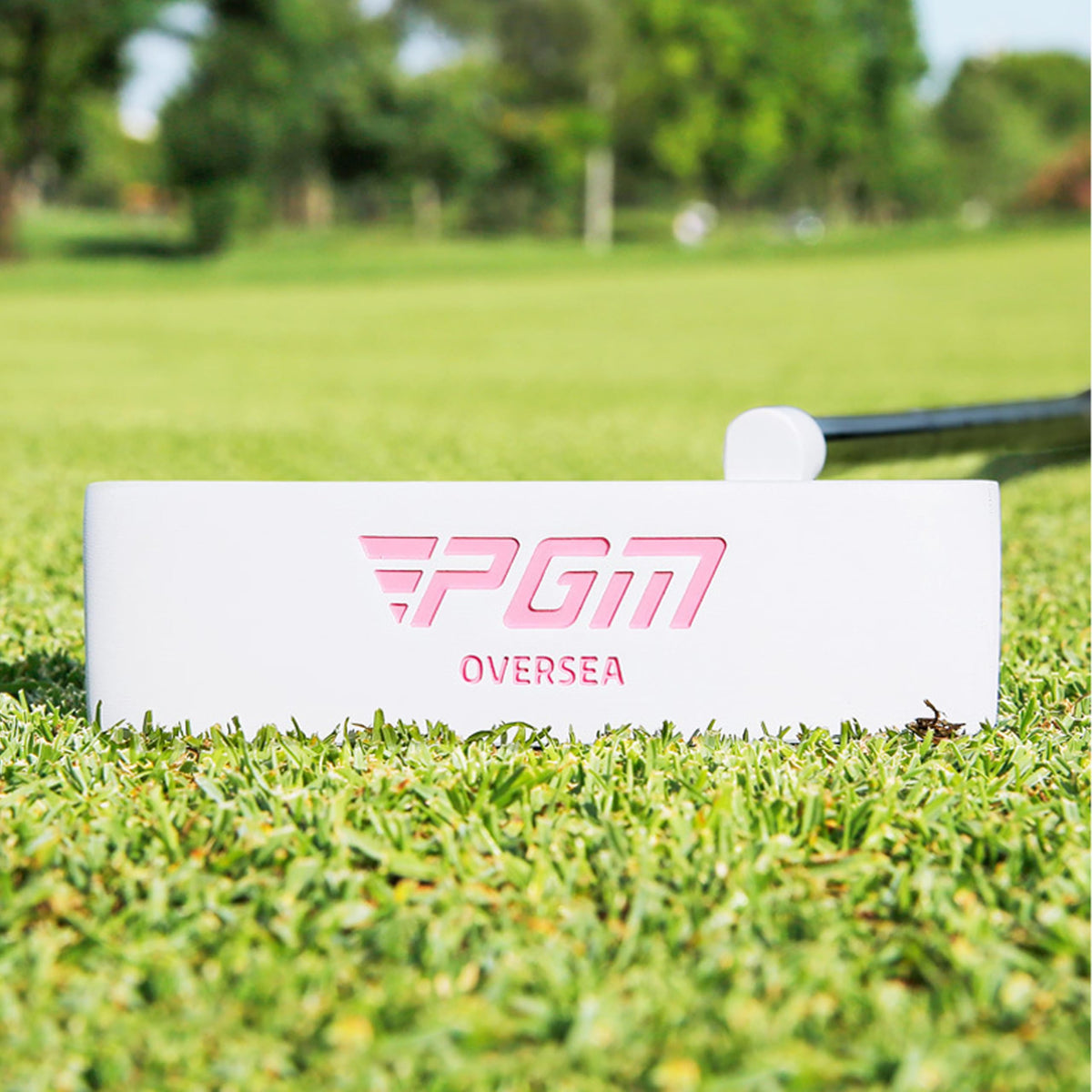 PGM Oversea putter designed for women right-handed players