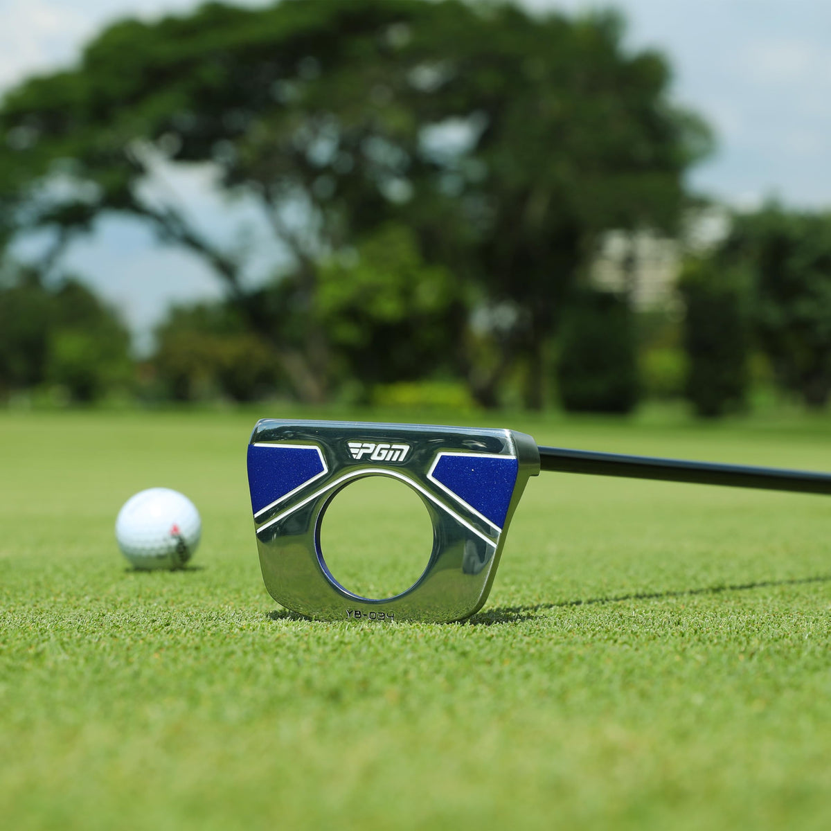 Low center of gravity design of the PGM putter enhances stability.
