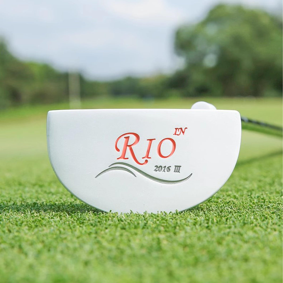 PGM women's putter right-handed with alignment aid for precise setup.