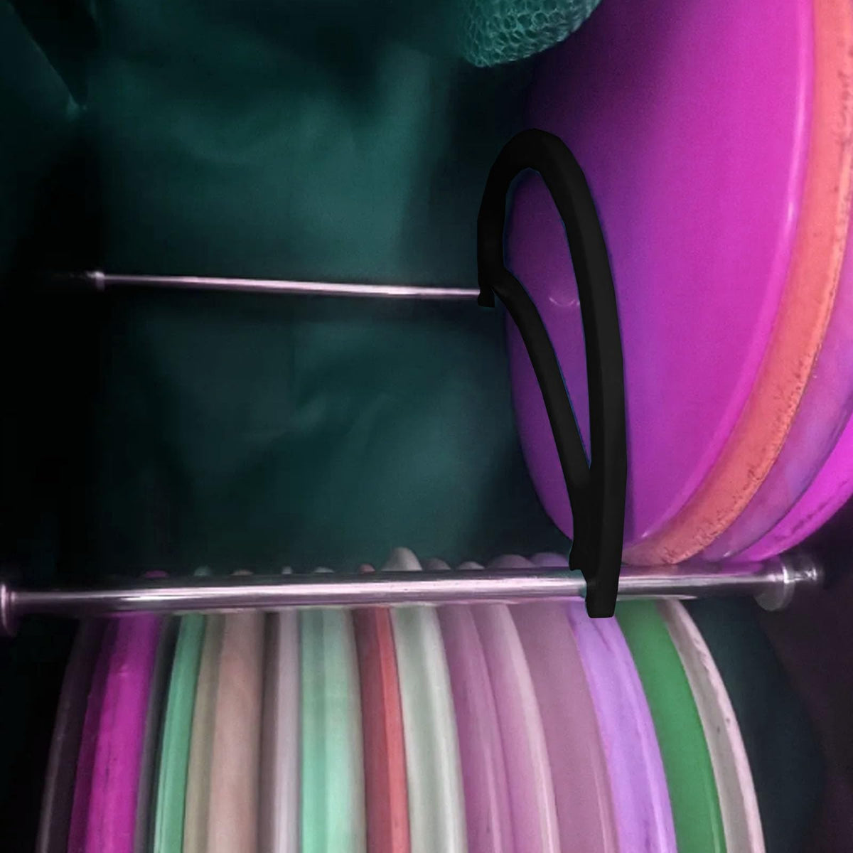 PIAOLGYI disc divider for Zuca cart helps hold discs evenly as you ride