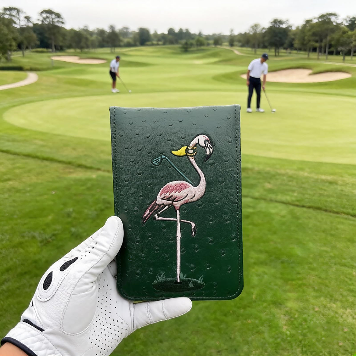 PINKTEE gift-ready packaging makes a thoughtful present for golf lovers.