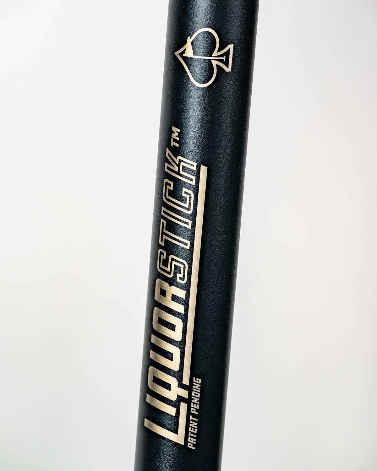 Pins & Aces LiquorStick 3.0: advanced pump head for smoother pours.