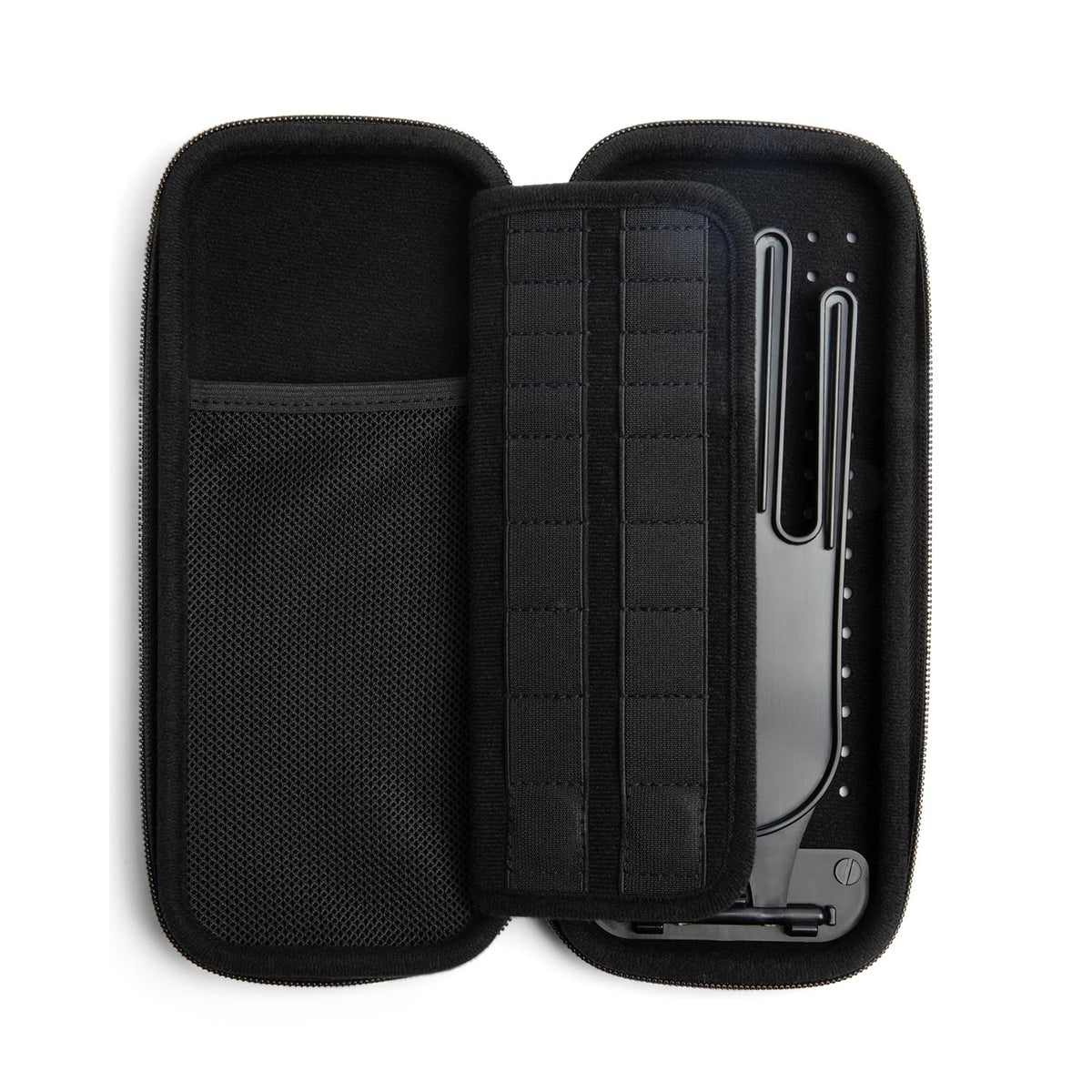 Platypus Golf Co. Structured nylon case protects gear from bumps and travel stress.