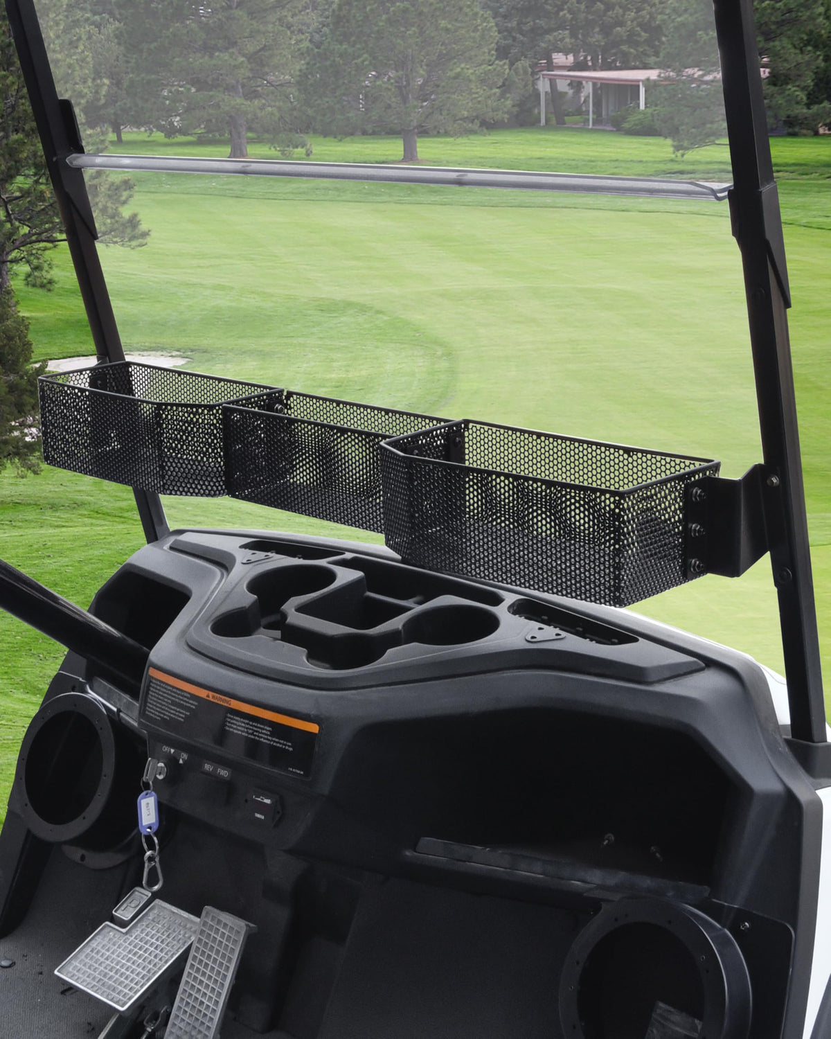 POKIAUTO compact storage reduces clutter and prevents item mixing during drives.