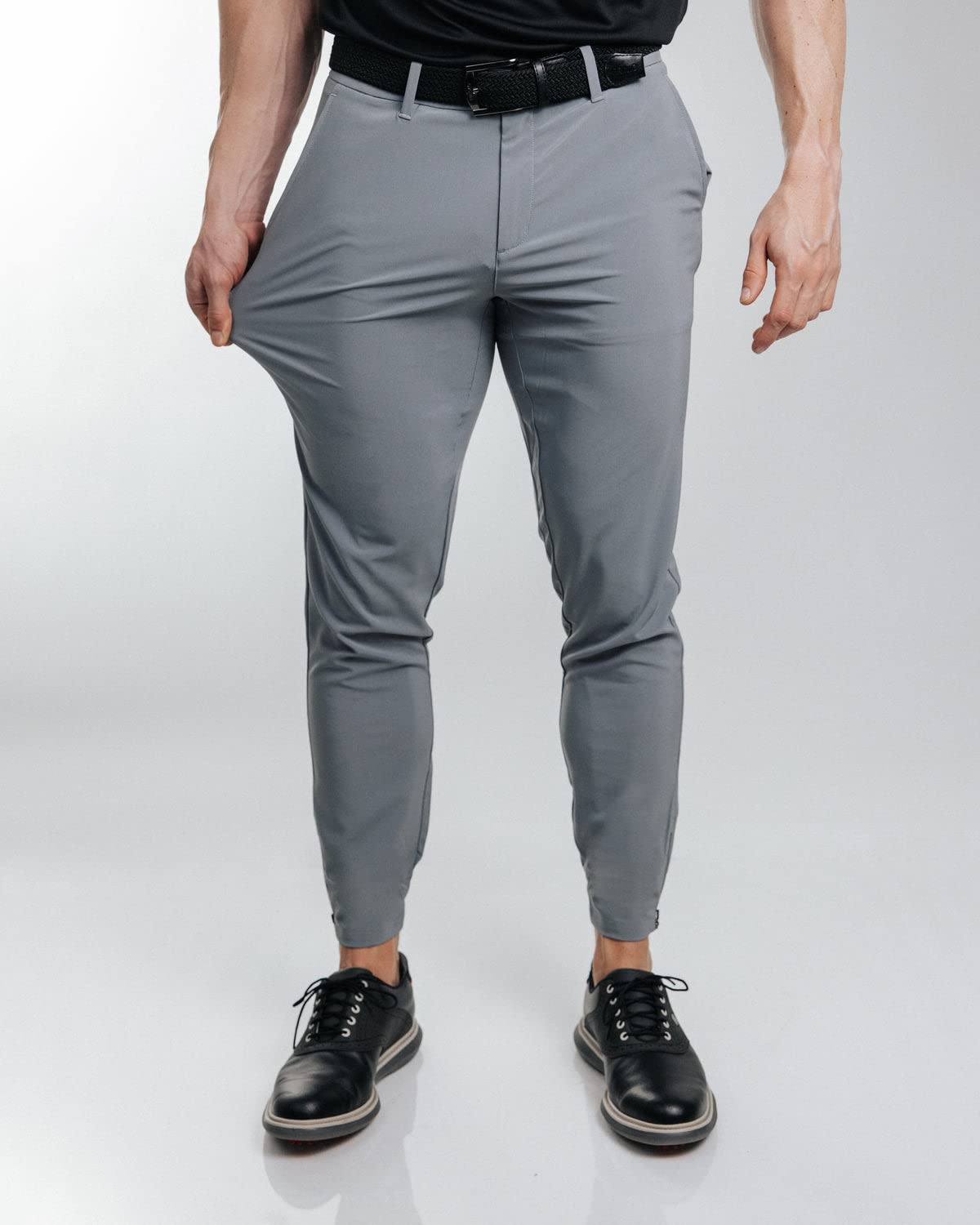 Primo Golf Jogger back pockets provide secure storage, including a zipper pocket.