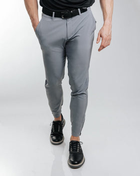 Primo Golf Jogger front pockets provide accessible storage during swings and rounds.