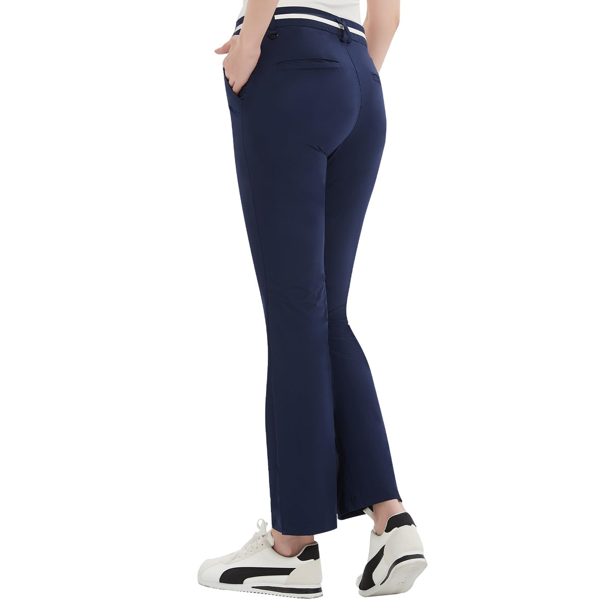 Pro X Gear 4-way stretch fabric supports flexible swings and comfortable mobility.