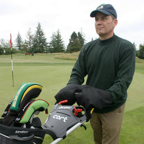 ProActive Sports Golf Ultimittens weigh 0.5 lb with compact 10 x 14.5 x 1.25 in specs.