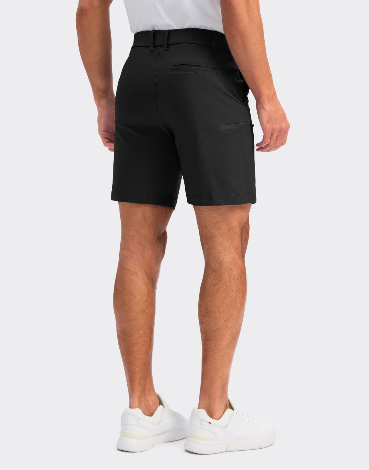 Pudolla men's shorts four-pocket detail with practical golf storage.
