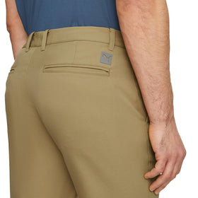 PUMA Dealer Pant with 2-way stretch supports golf swings and movement.