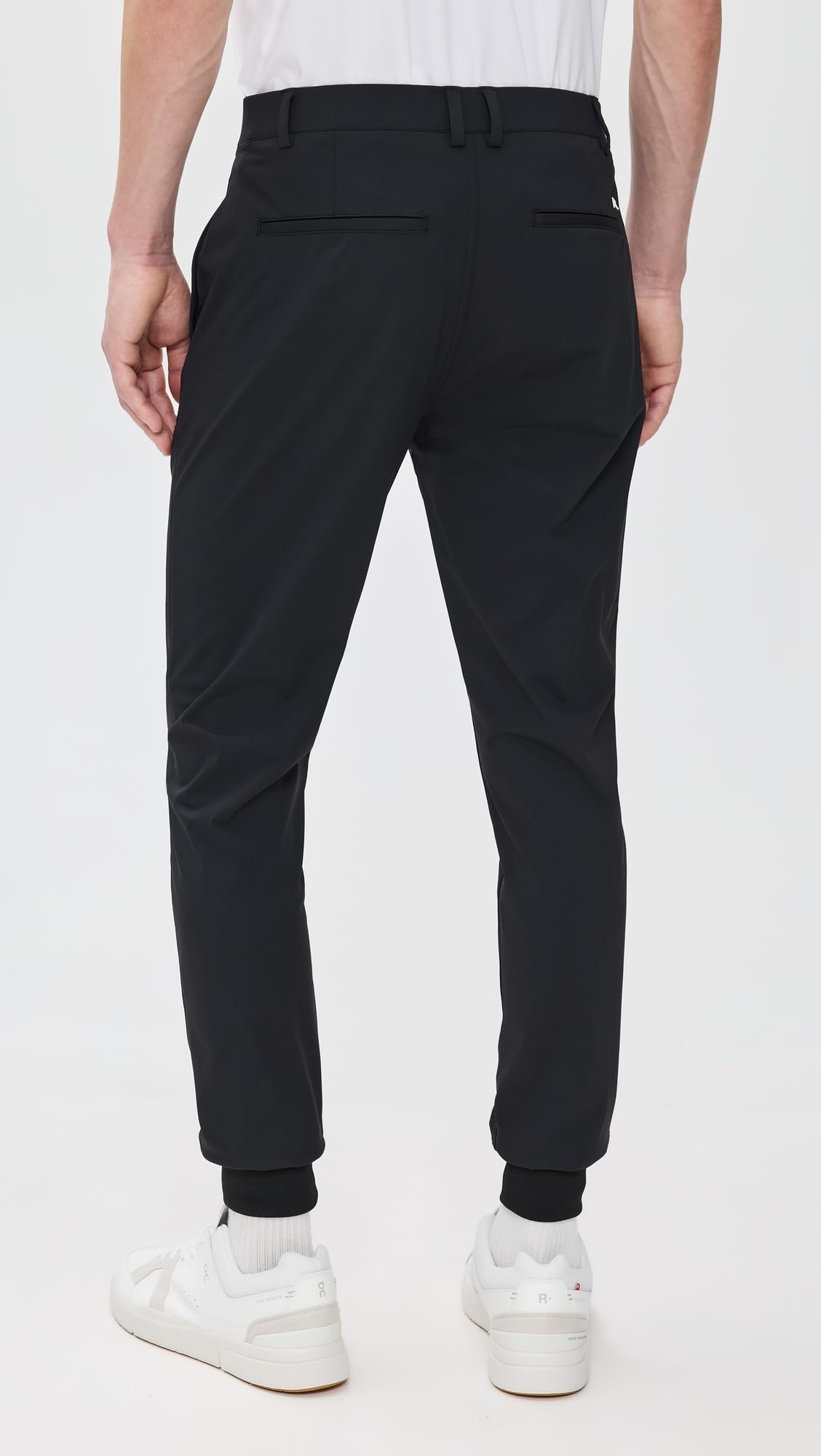Redvanly Halliday pocket detail with slant and welt pockets for secure storage