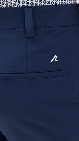 Redvanly Kent Pull-On Trouser Navy on-model demonstrates relaxed, modern fit