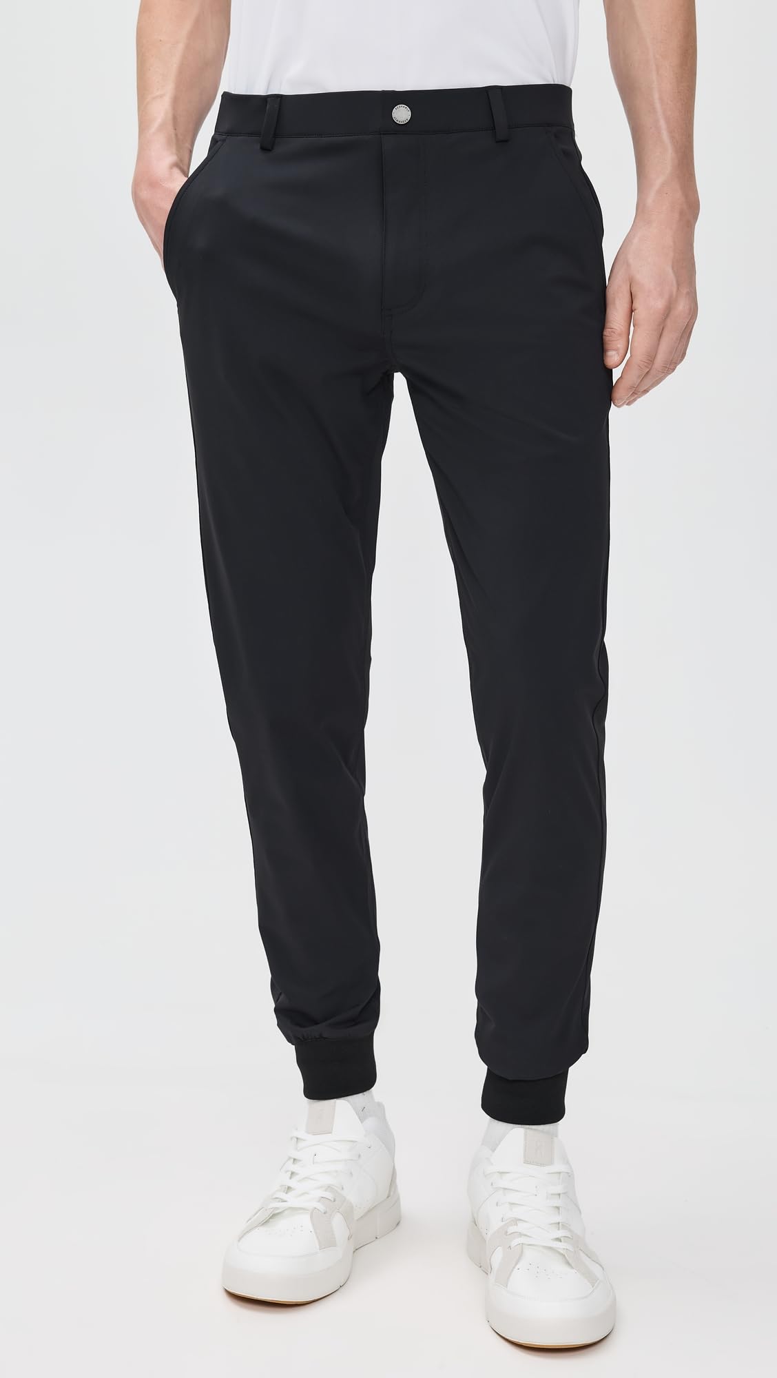 Redvanly Halliday jogger front pockets provide secure space for essentials.