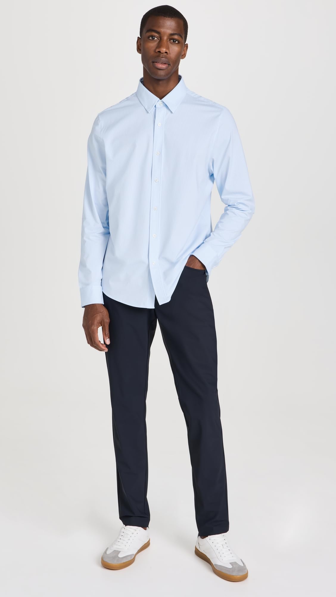 Rhone Momentum Golf Pants back pocket view illustrating classic storage options.