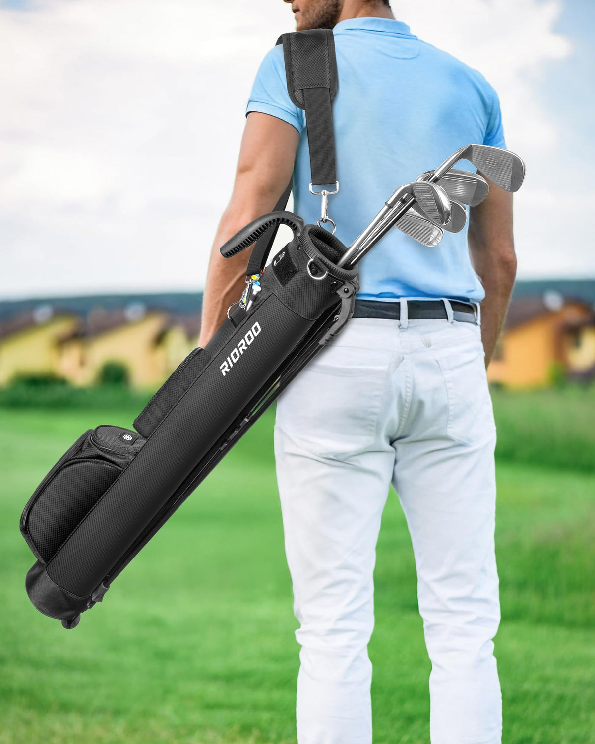 RIOROO Golf Stand Bag built-in carry handle simplifies lifting and transport.