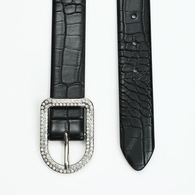 RISANTRY fashion belt with crocodile texture enhances versatile style for outfits.