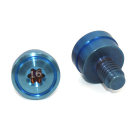 RunzeFeng Paradym Ai Smoke TD weight close-up showing precise screw threads for easy install.