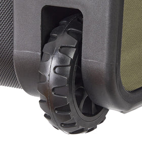 Club protection cushions in the Samsonite travel bag for long clubs