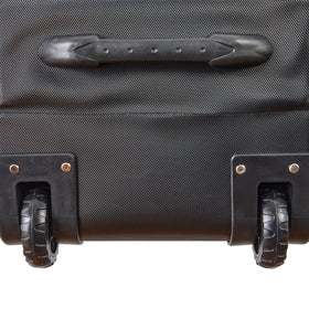 Foldable design of the Samsonite golf travel bag saves storage space