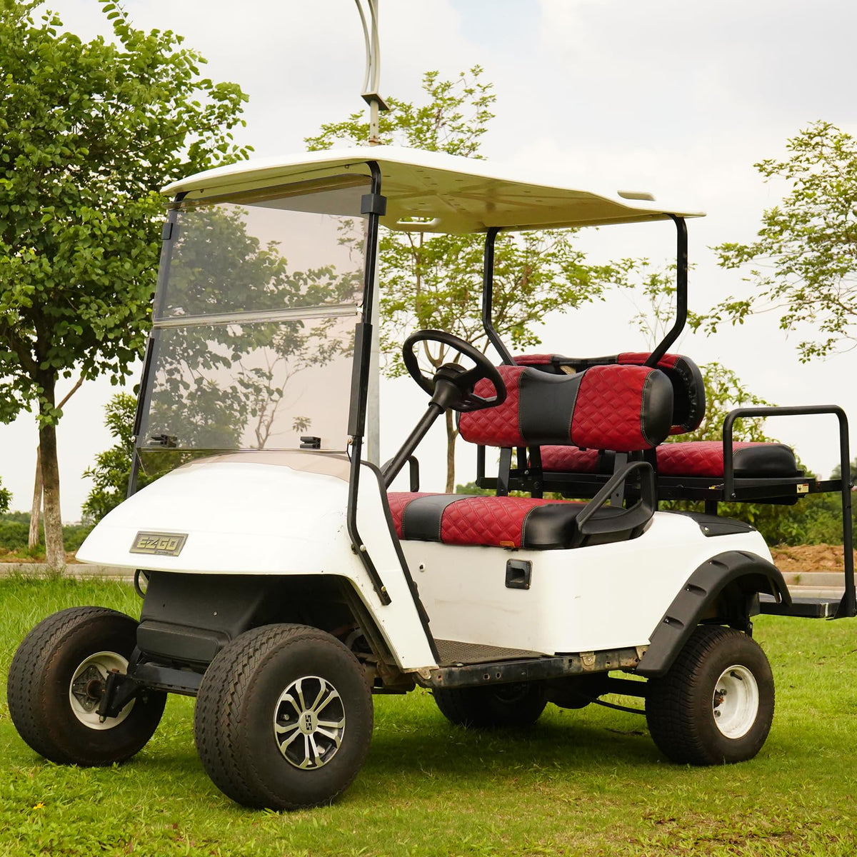 SAMXOMAP durable seat covers extend cushion life under sun exposure.