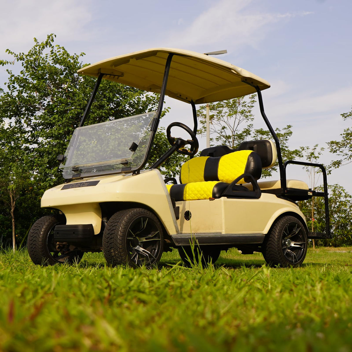 SAMXOMAP yellow golf cart seat adds high visibility and protection