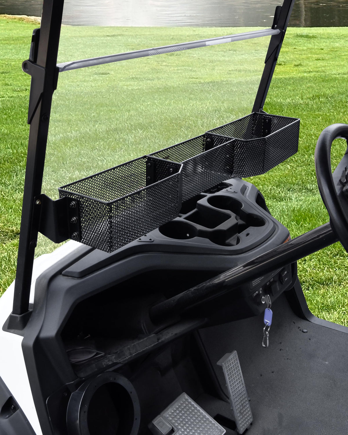 SAUTVS compact front dash organizer keeps cockpit neat and accessible