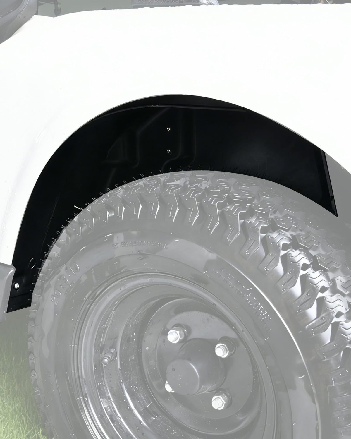 SAUTVS premium gloss black finish adds a factory-like look.