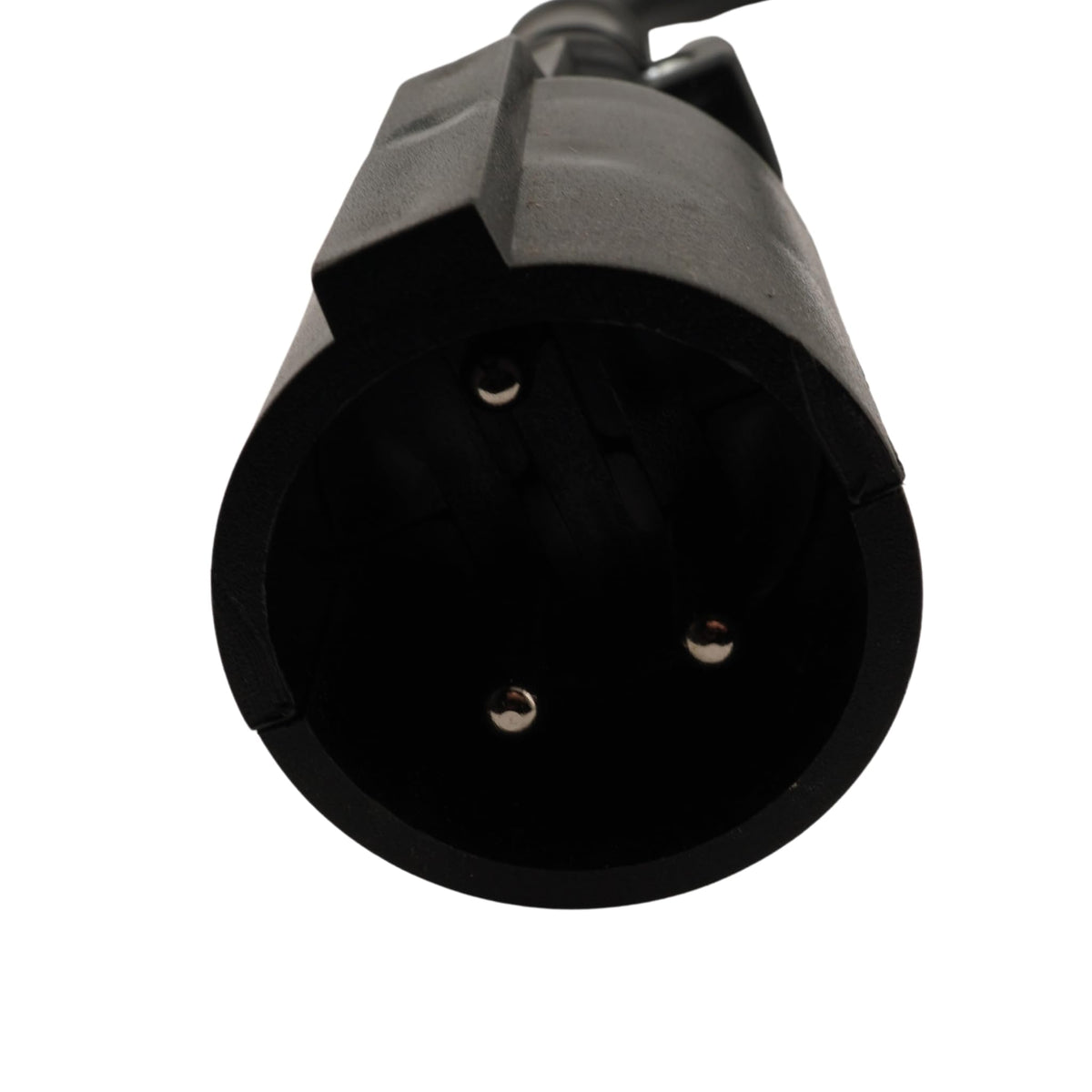 Schauer Club Car 48V cart adapter enables secure plug-and-charge connection.