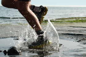 SEALSKINZ Holverstone mid-foot grip in action for secure fit during workouts