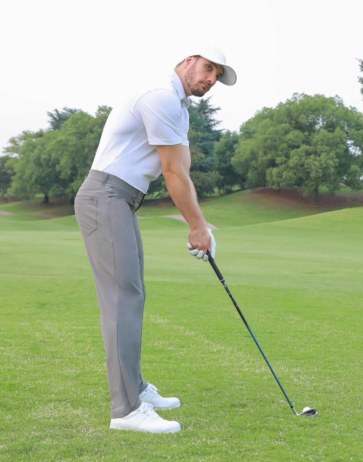 Shallowlulu golf pants back pocket view for secure storage.
