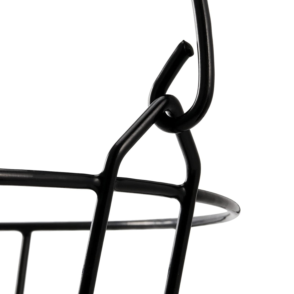 SINJEUN sturdy steel construction resists rust in outdoor settings.