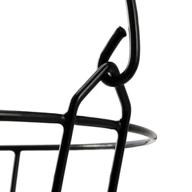 SINJEUN sturdy steel construction resists rust in outdoor settings.