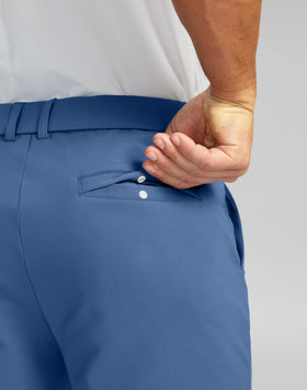 Soothfeel fleece lining interior keeps you warm without bulk.
