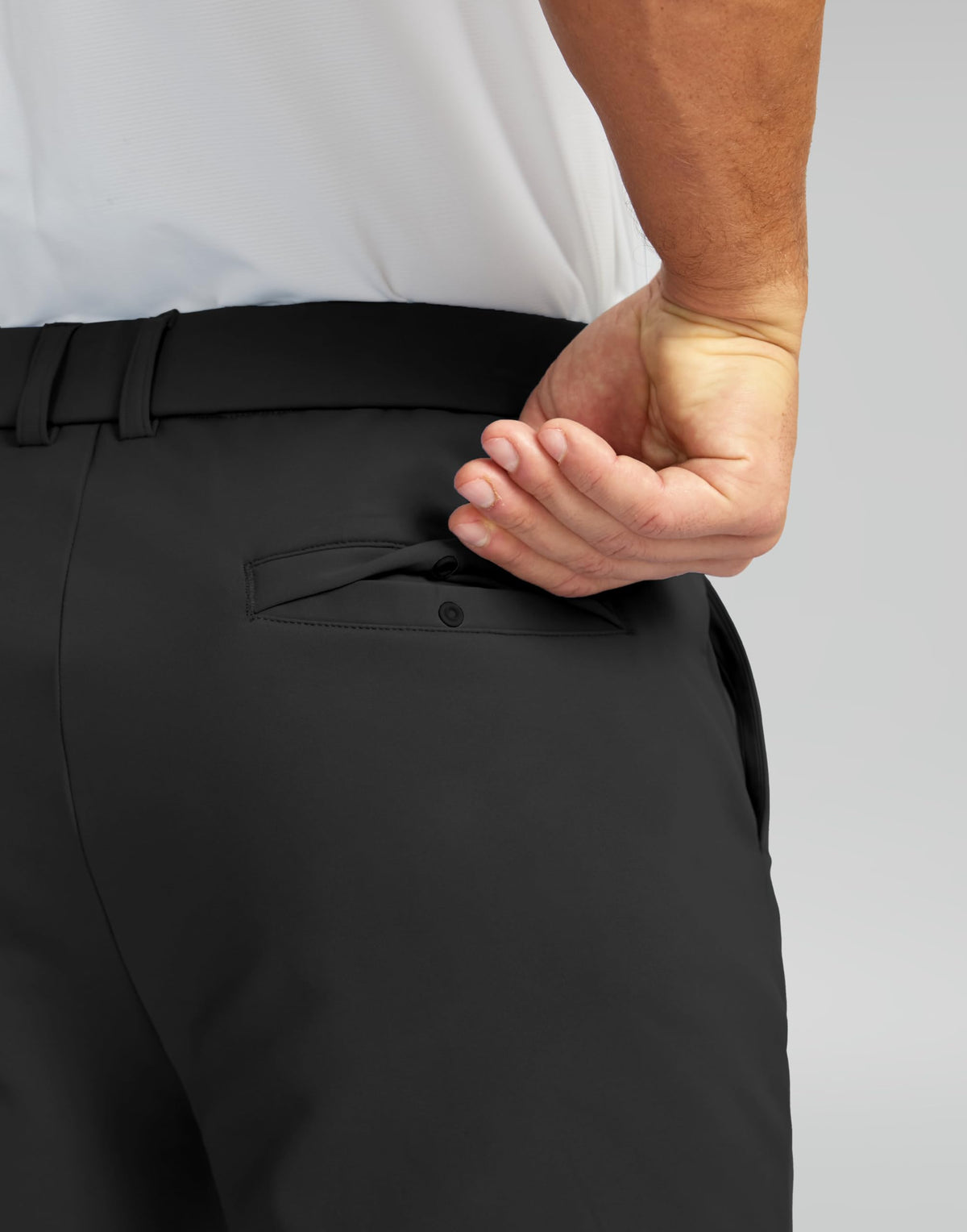 Soothfeel fleece lining adds warmth for cold golf or travel days.