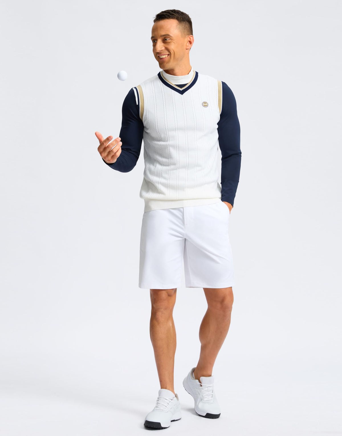 Soothfeel mens golf shorts waistband closeup shows hidden elastic for comfort.