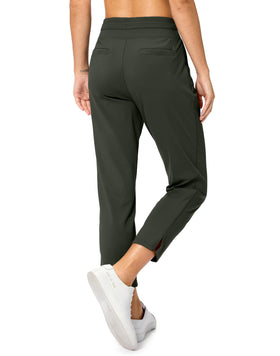 Soothfeel 7/8 stretch pants enabling easy movement and all-day comfort.