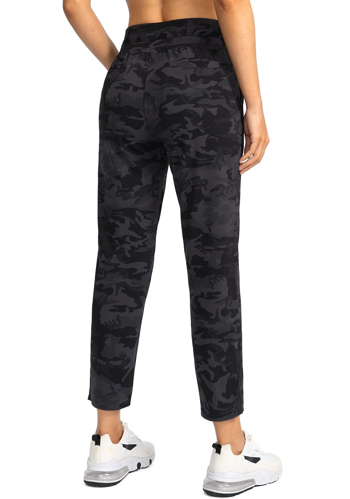 Soothfeel high-waisted pants with elastic waistband adapt to your fit