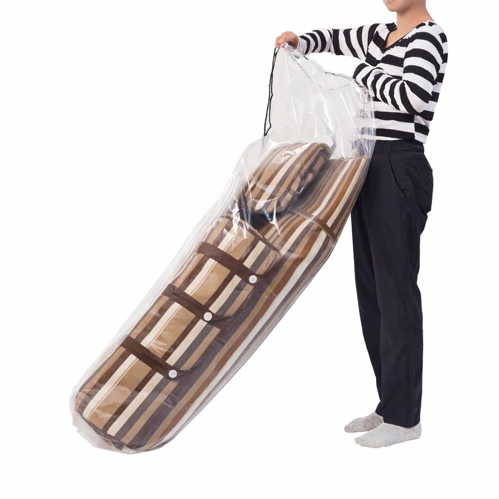 Spicy Served pillow storage bag protects cushions from dirt.