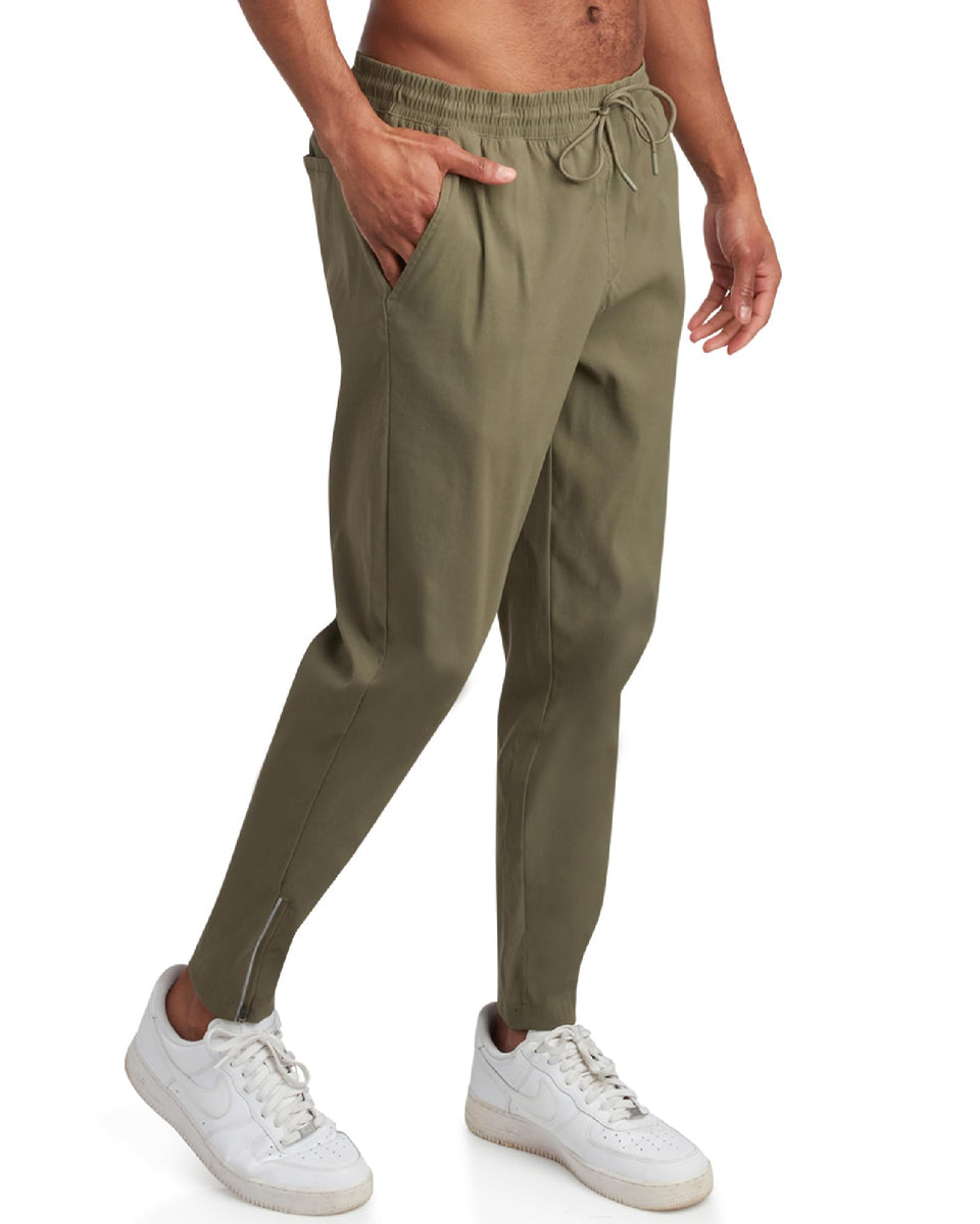 Spyder men's work pants with lightweight stretch fabric for all-day comfort.