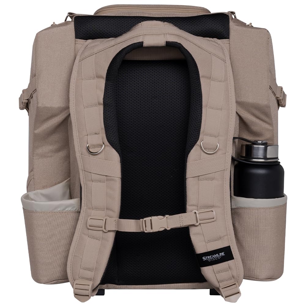 Padding on Voyager straps and back panel enhances comfort during long rounds
