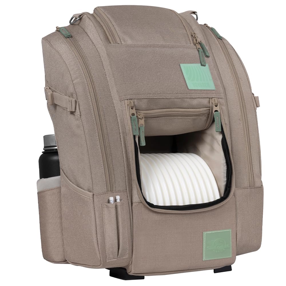 Streamline Discs Voyager Slim ergonomic shoulder padding supports long rounds.