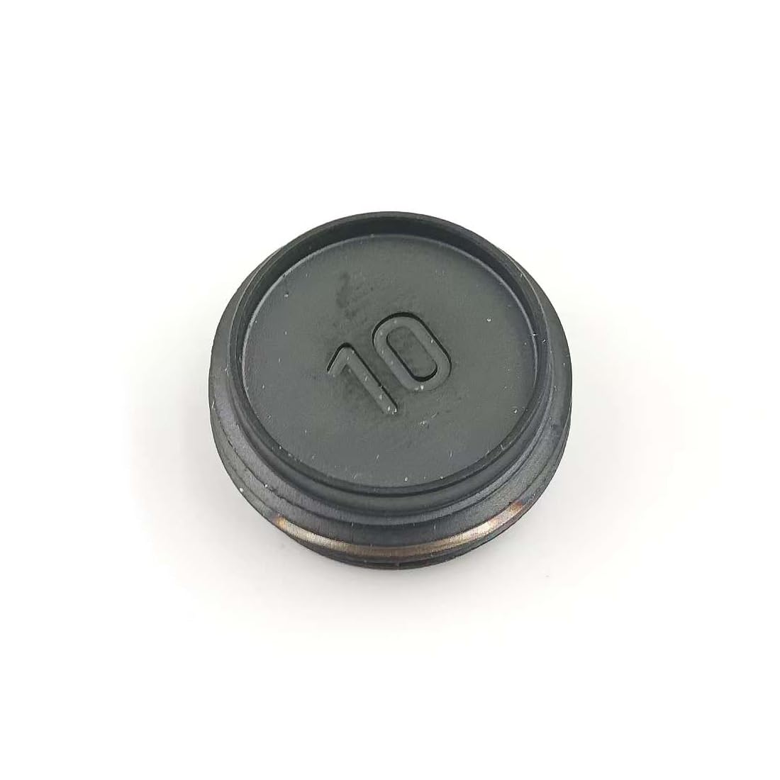 Studio Crafted weight screw added to Gen4 0811 Driver for customizable feel and balance