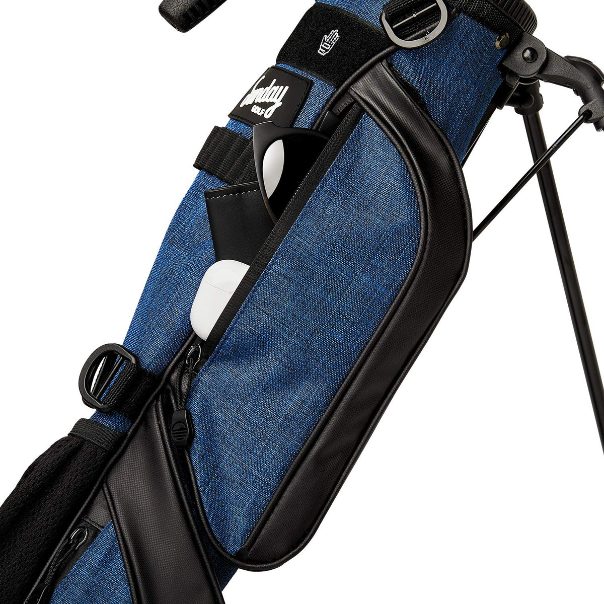 Sunday Golf Loma Bag stands 31 inches tall for stability.