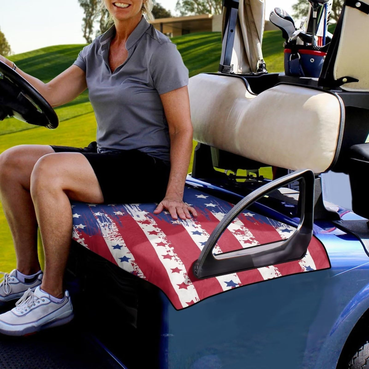 Suobstales easy install design for quick seat protection on a golf cart.