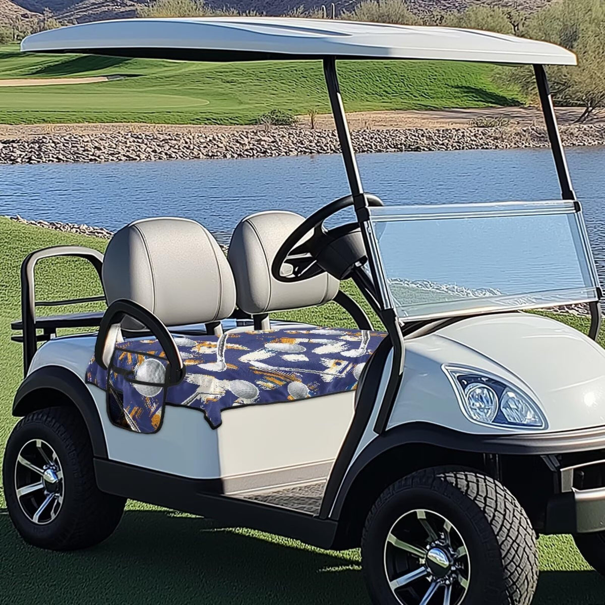 Suobstales paint-splatter seat cover with four pockets keeps golf essentials within reach.