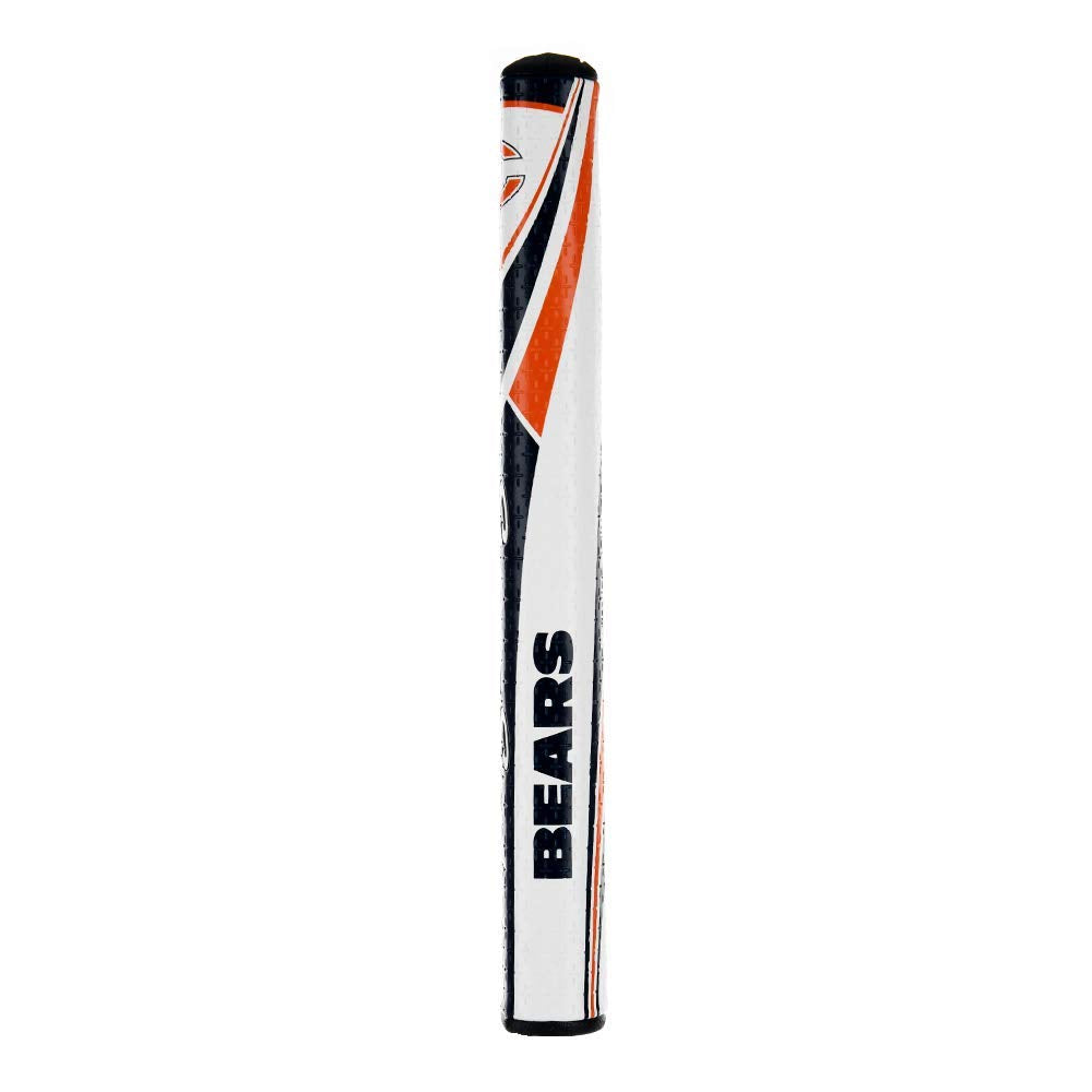 No Taper Technology close-up on SuperStroke Chicago Bears grip for balanced pressure.
